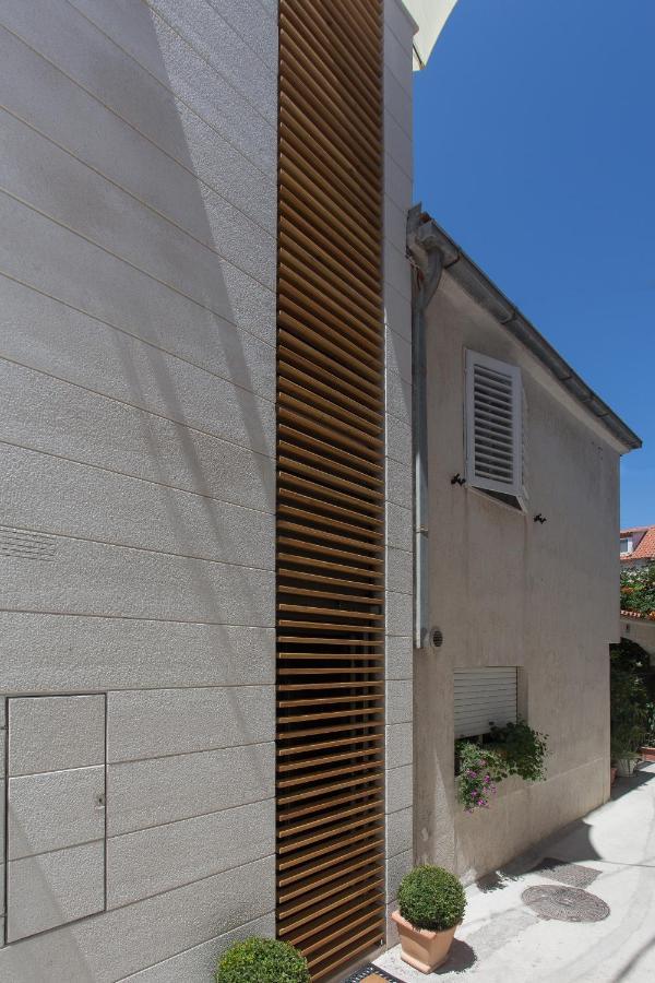 Amaizing Apartment Near Airport Kastel Stafilic Exterior photo